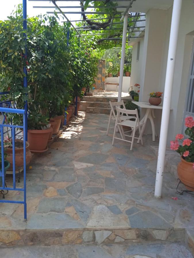 To Limanaki Apartamento Finikounta Exterior foto